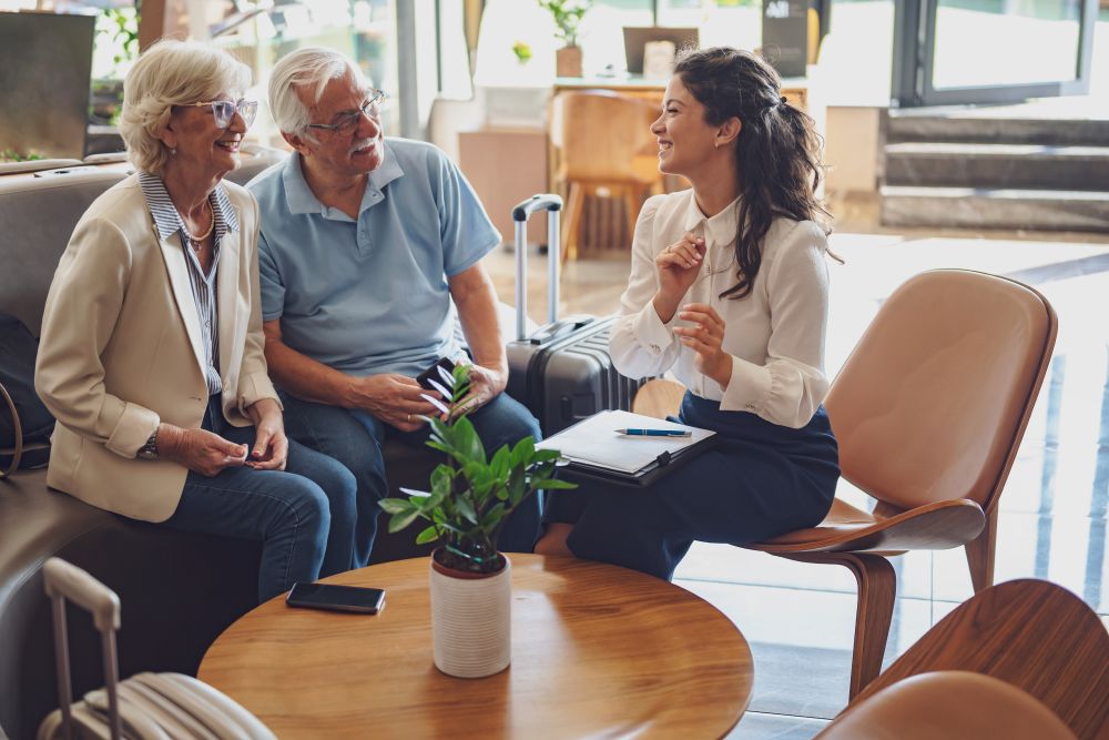 5 smart ways to find senior hotel deals in Dollywood